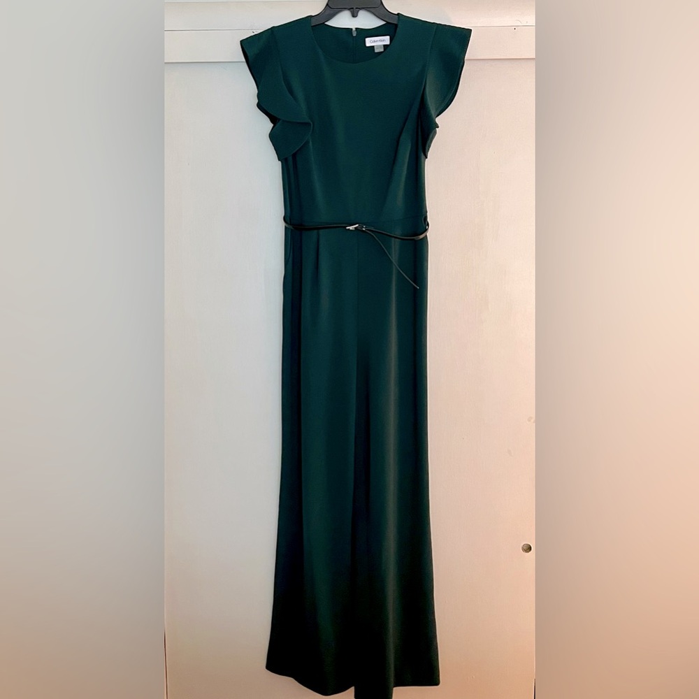 Calvin Klein dark green jumpsuit- size Medium/Size 8 EUC holidays/Christmas